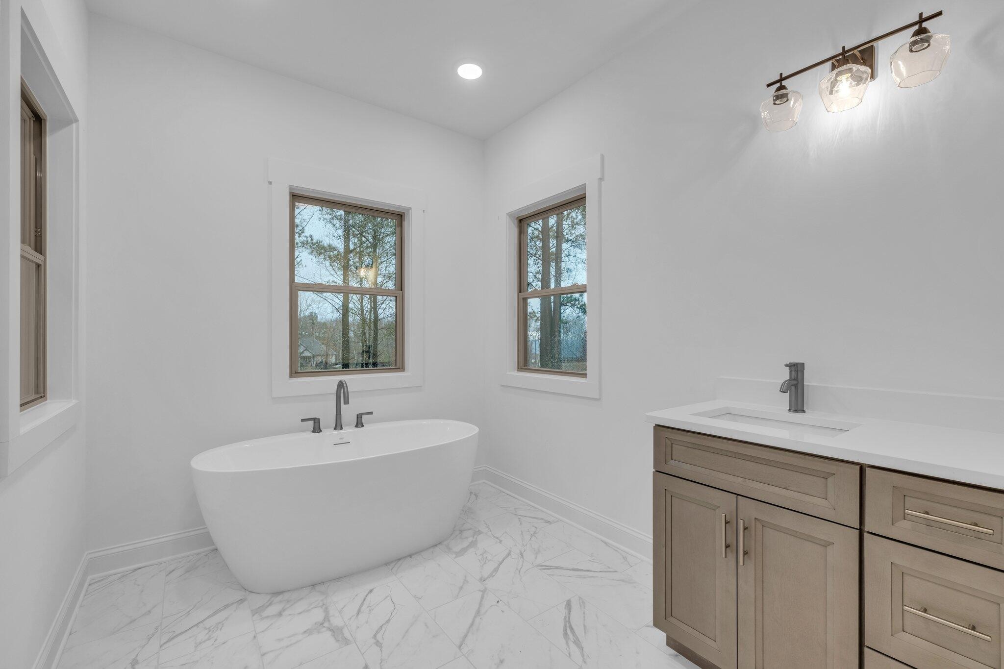 Jasper, Tennessee, 37347, United States, 3 Bedrooms Bedrooms, ,2 BathroomsBathrooms,Residential,Forsale,1894421