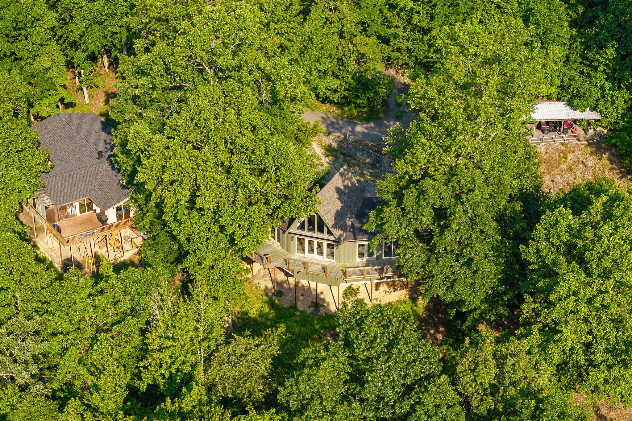 Smithville, Tennessee, 37166, United States, 4 Bedrooms Bedrooms, ,4 BathroomsBathrooms,Residential,Forsale,1999482