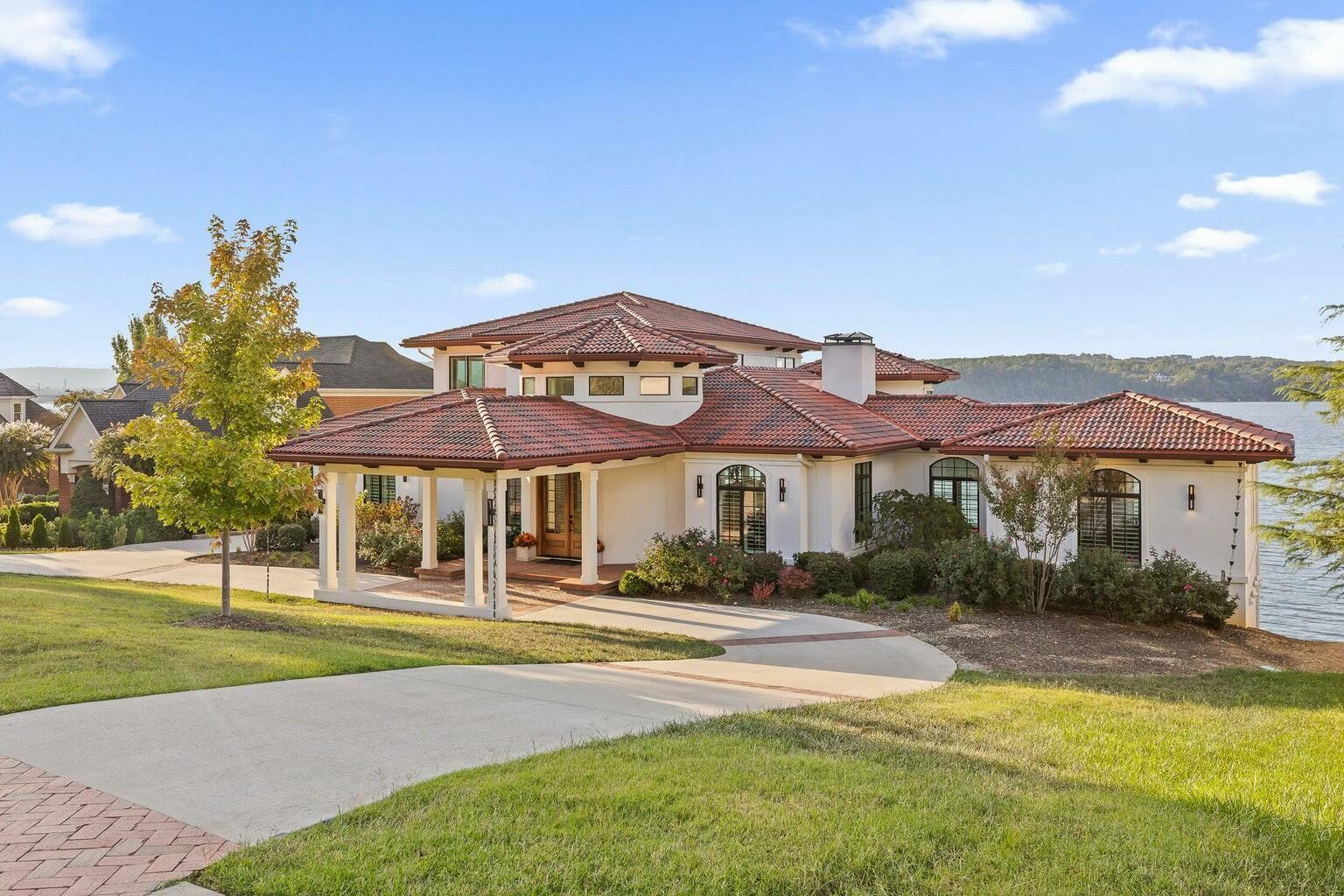 Chattanooga, Tennessee, 37416, United States, 6 Bedrooms Bedrooms, ,6.5 BathroomsBathrooms,Residential,Forsale,1922203
