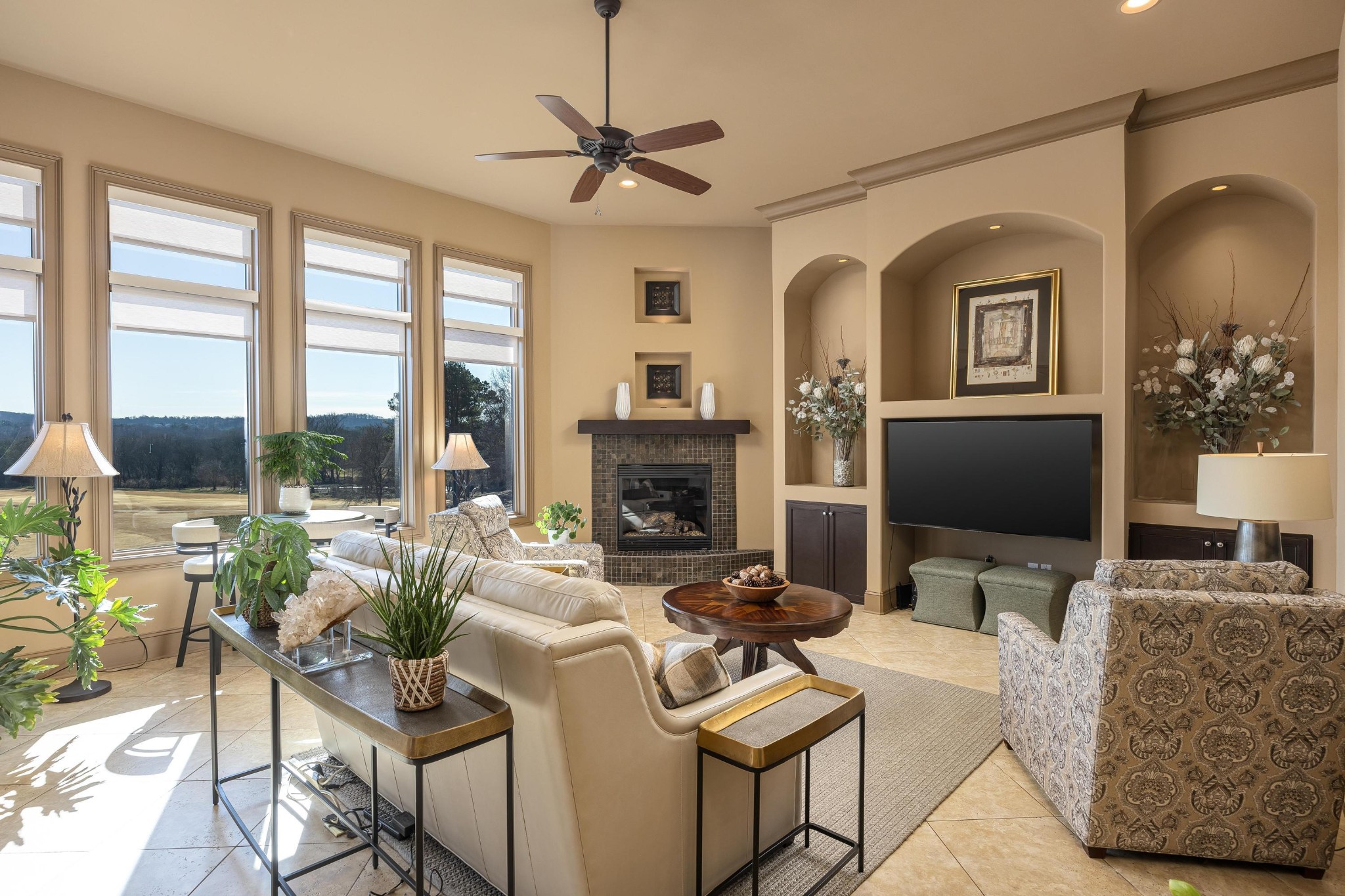 Ringgold, Georgia, 30736, United States, 5 Bedrooms Bedrooms, ,5.5 BathroomsBathrooms,Residential,Forsale,1963497