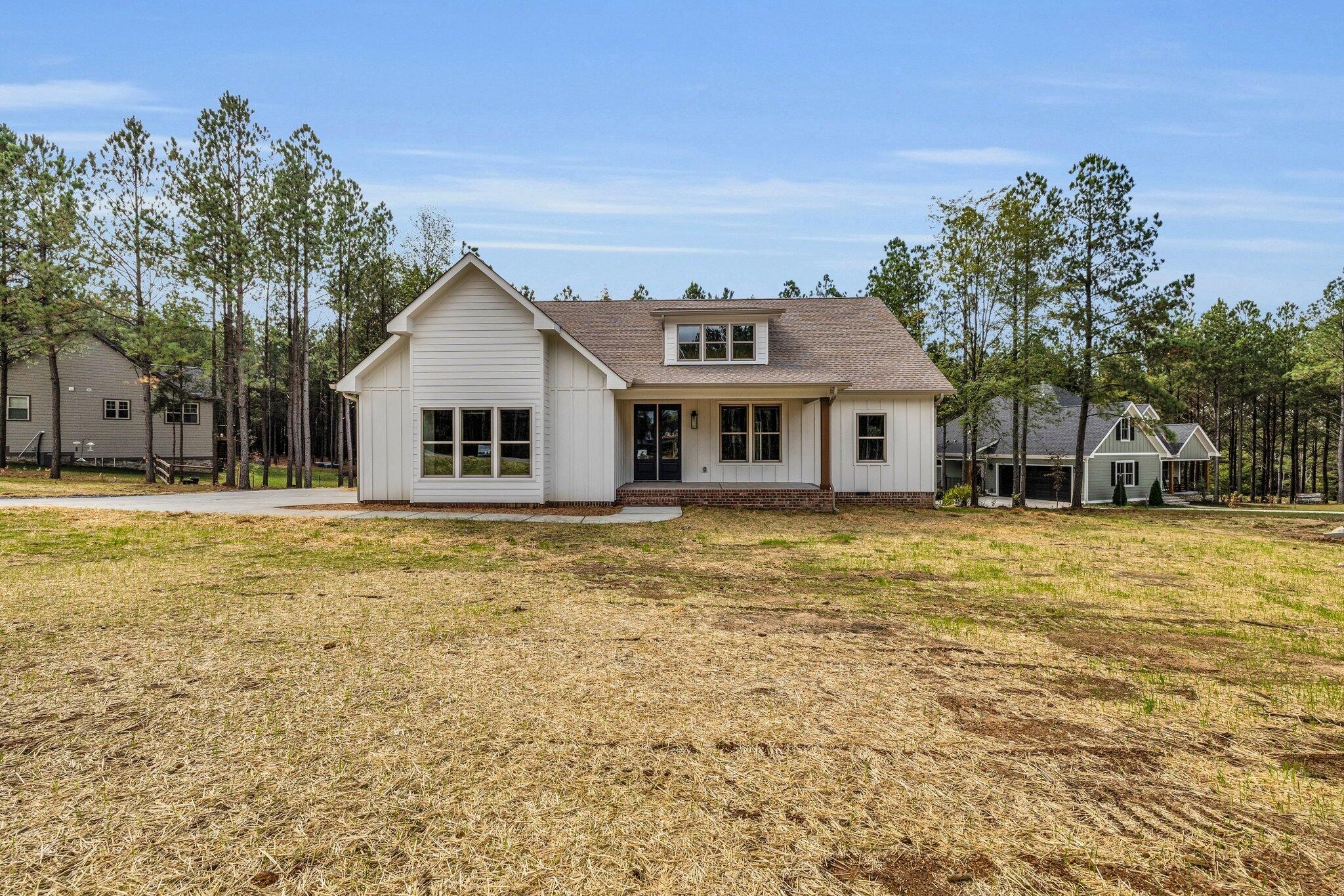 Jasper, Tennessee, 37347, United States, 3 Bedrooms Bedrooms, ,2 BathroomsBathrooms,Residential,Forsale,1894420