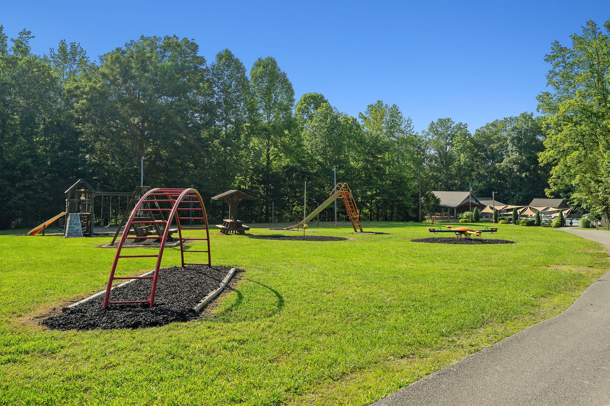 Smithville, Tennessee, 37166, United States, 4 Bedrooms Bedrooms, ,4 BathroomsBathrooms,Residential,Forsale,1999482