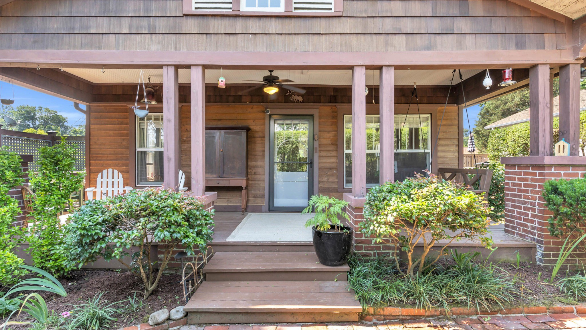 Chattanooga, Tennessee, 37405, United States, 3 Bedrooms Bedrooms, ,2 BathroomsBathrooms,Residential,Forsale,1946642