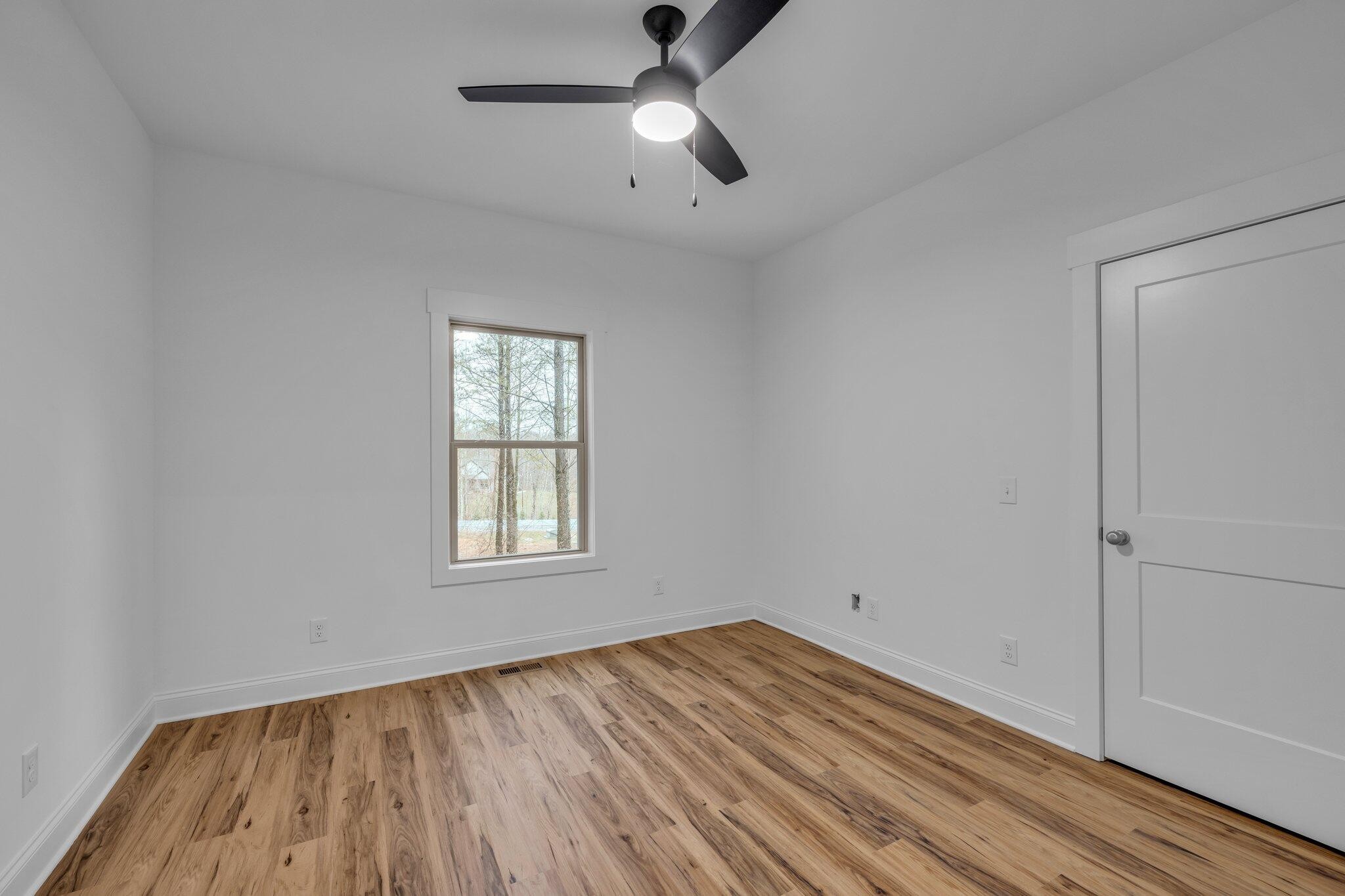 Jasper, Tennessee, 37347, United States, 3 Bedrooms Bedrooms, ,2 BathroomsBathrooms,Residential,Forsale,1894421