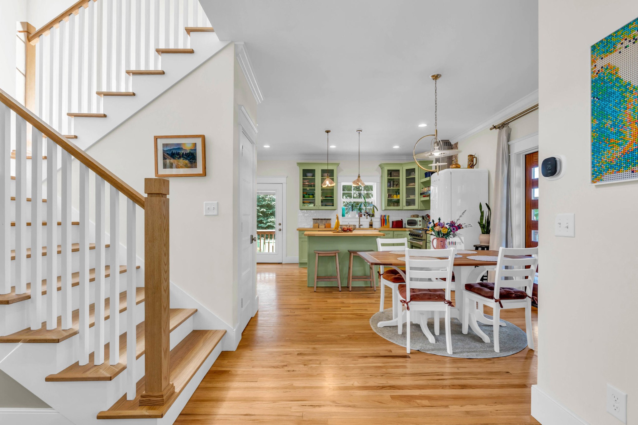 Chattanooga, Tennessee, 37403, United States, 3 Bedrooms Bedrooms, ,2.5 BathroomsBathrooms,Residential,Forsale,1946770