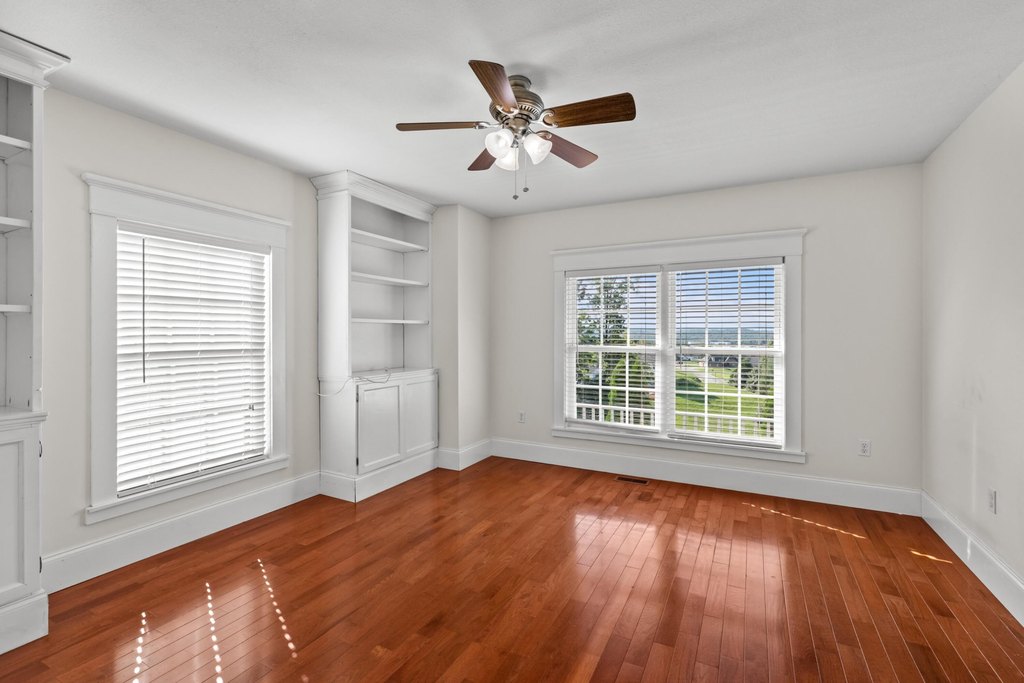 Morristown, Tennessee, 37814, United States, 3 Bedrooms Bedrooms, ,2.5 BathroomsBathrooms,Residential,Forsale,1884055