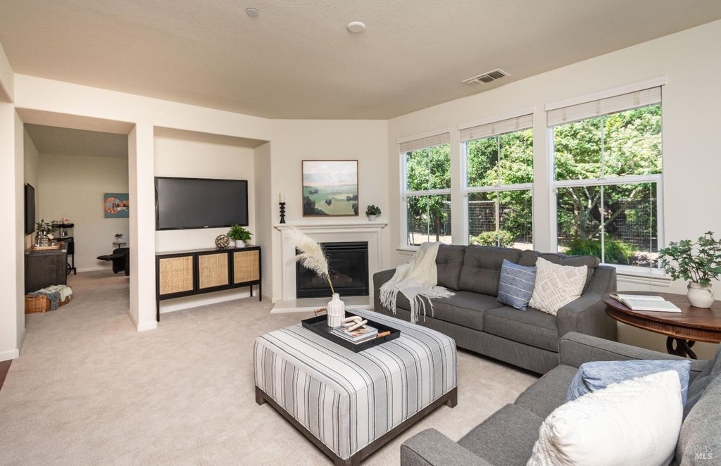 Napa, California, 94558, United States, 4 Bedrooms Bedrooms, ,2.5 BathroomsBathrooms,Residential,Forsale,1953127