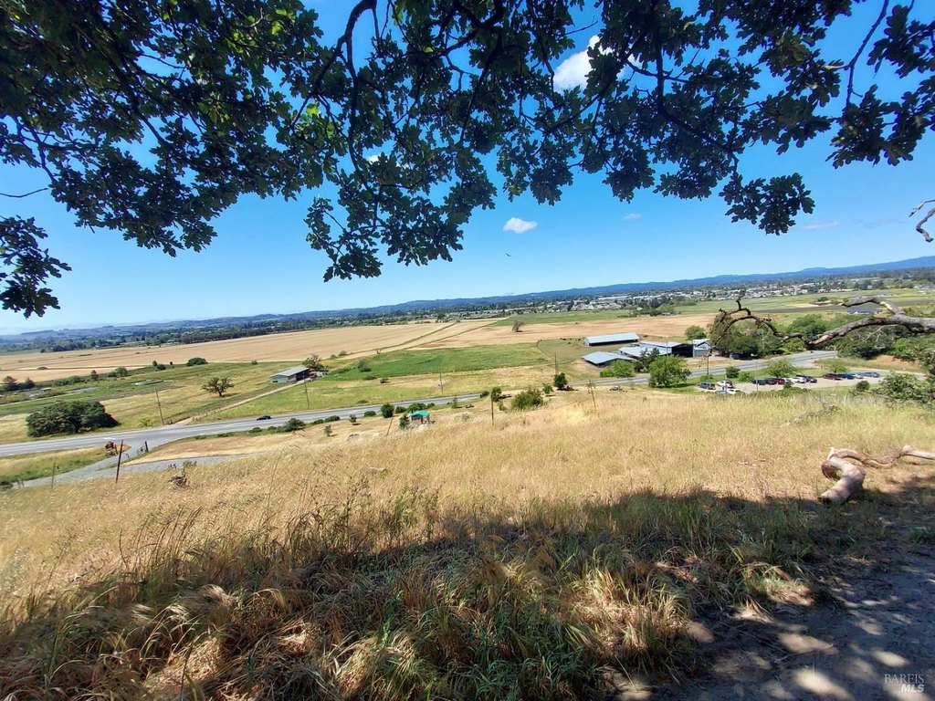 Santa Rosa, California, 95404, United States, 3 Bedrooms Bedrooms, ,2 BathroomsBathrooms,Residential,Forsale,1953118