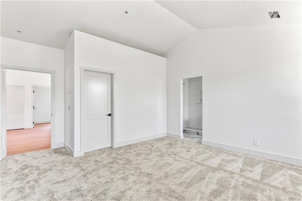 Lake Arrowhead, California, 92352, United States, 3 Bedrooms Bedrooms, ,4 BathroomsBathrooms,Residential,Forsale,1886286