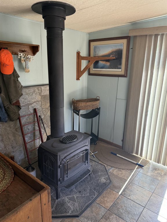 Custer, South Dakota, 57730, United States, 3 Bedrooms Bedrooms, ,2 BathroomsBathrooms,Residential,Forsale,1946253