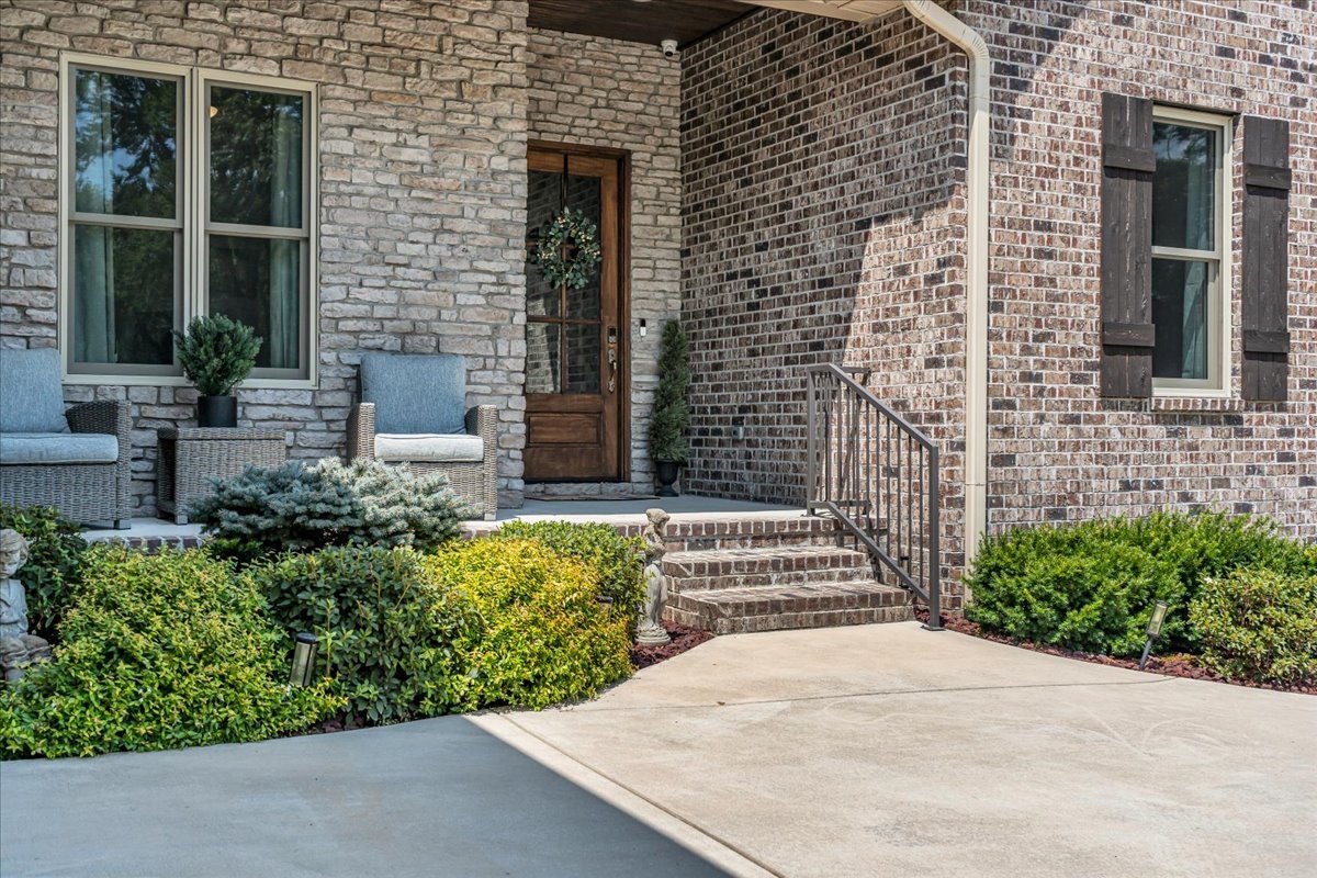 Smithville, Tennessee, 37166, United States, 4 Bedrooms Bedrooms, ,3 BathroomsBathrooms,Residential,Forsale,1999478