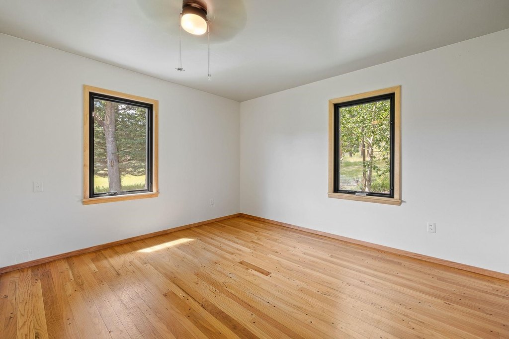 Custer, South Dakota, 57730, United States, 2 Bedrooms Bedrooms, ,2 BathroomsBathrooms,Residential,Forsale,1946263