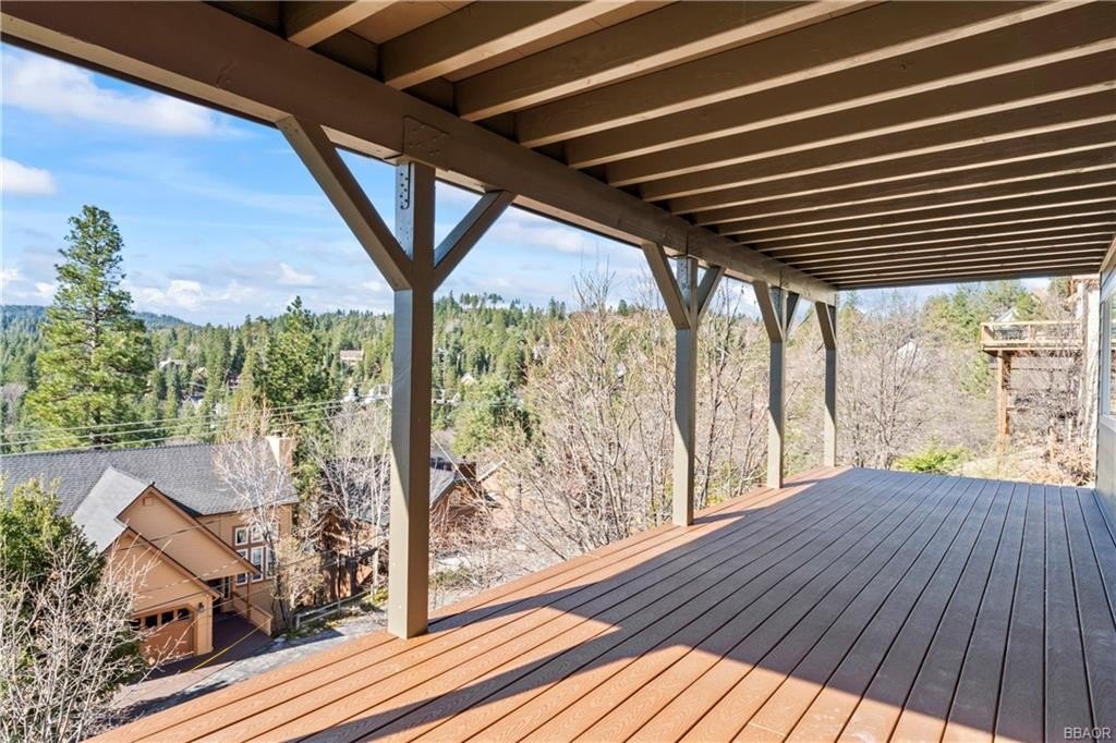 Lake Arrowhead, California, 92352, United States, 3 Bedrooms Bedrooms, ,4 BathroomsBathrooms,Residential,Forsale,1886286