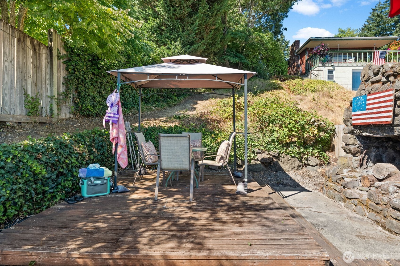 Lakewood, Washington, 98498, United States, 5 Bedrooms Bedrooms, ,2.5 BathroomsBathrooms,Residential,Forsale,1946237