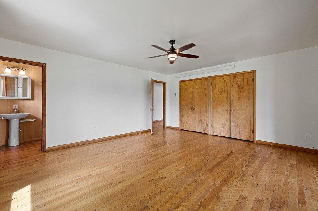 Custer, South Dakota, 57730, United States, 2 Bedrooms Bedrooms, ,2 BathroomsBathrooms,Residential,Forsale,1946263