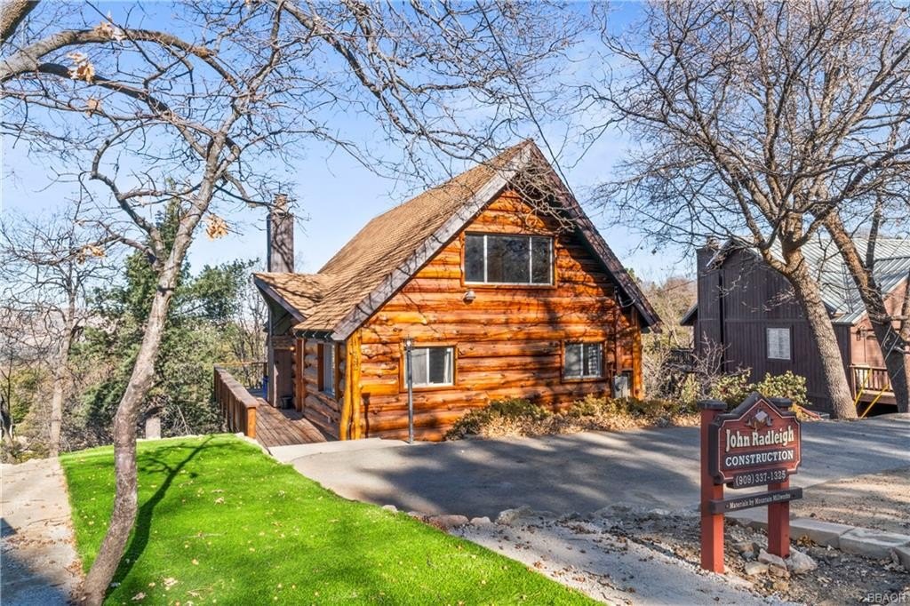 Lake Arrowhead, California, 92352, United States, 4 Bedrooms Bedrooms, ,3 BathroomsBathrooms,Residential,Forsale,1934022