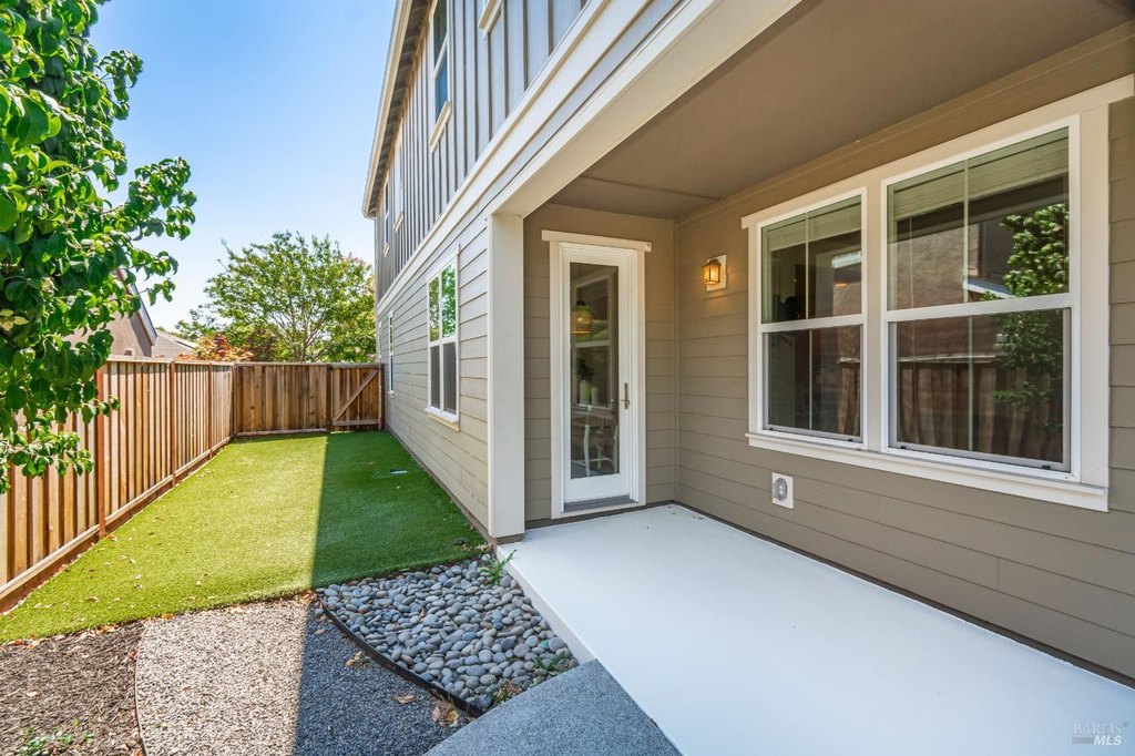 Napa, California, 94558, United States, 4 Bedrooms Bedrooms, ,2.5 BathroomsBathrooms,Residential,Forsale,1953127