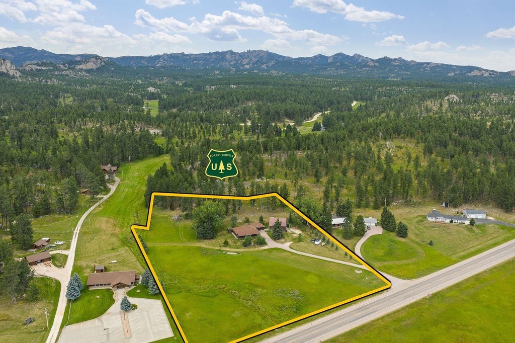 Custer, South Dakota, 57730, United States, 2 Bedrooms Bedrooms, ,2 BathroomsBathrooms,Residential,Forsale,1946263