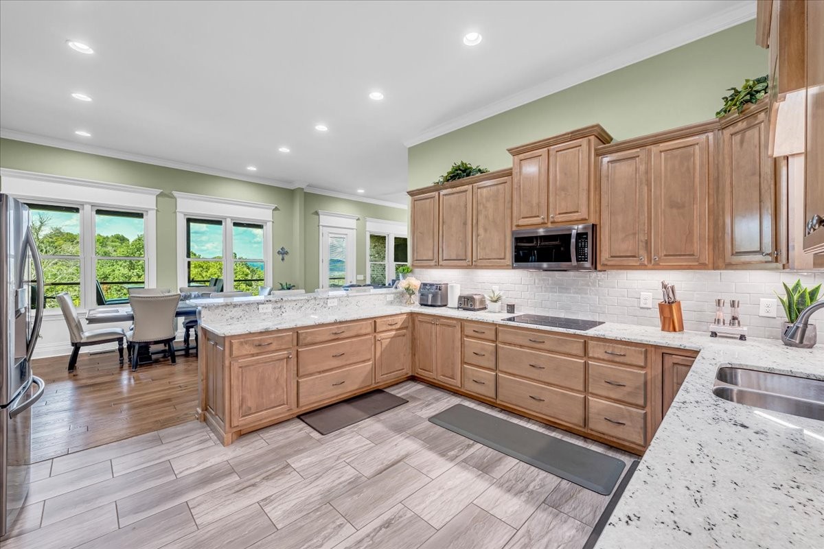 Smithville, Tennessee, 37166, United States, 4 Bedrooms Bedrooms, ,3 BathroomsBathrooms,Residential,Forsale,1999478