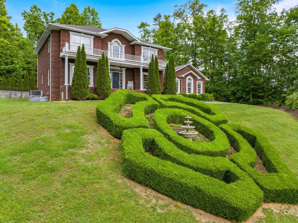 Morristown, Tennessee, 37814, United States, 3 Bedrooms Bedrooms, ,2.5 BathroomsBathrooms,Residential,Forsale,1884055