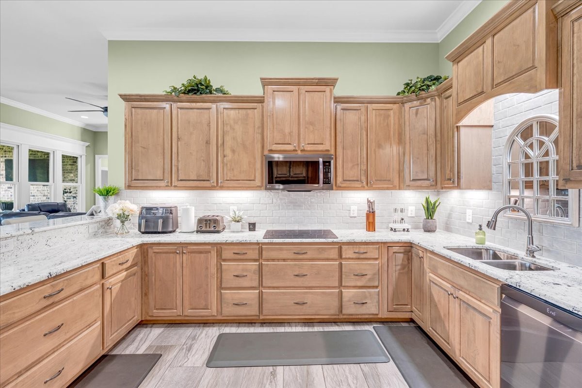 Smithville, Tennessee, 37166, United States, 4 Bedrooms Bedrooms, ,3 BathroomsBathrooms,Residential,Forsale,1999478