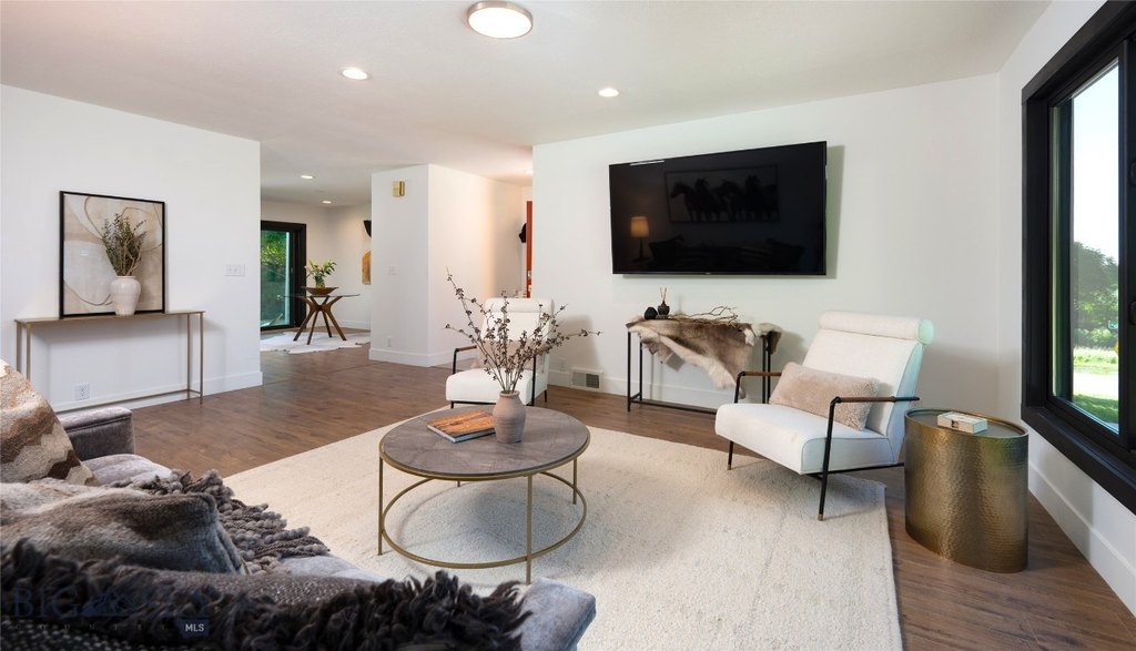 Bozeman, Montana, 59715, United States, 5 Bedrooms Bedrooms, ,3 BathroomsBathrooms,Residential,Forsale,1915008