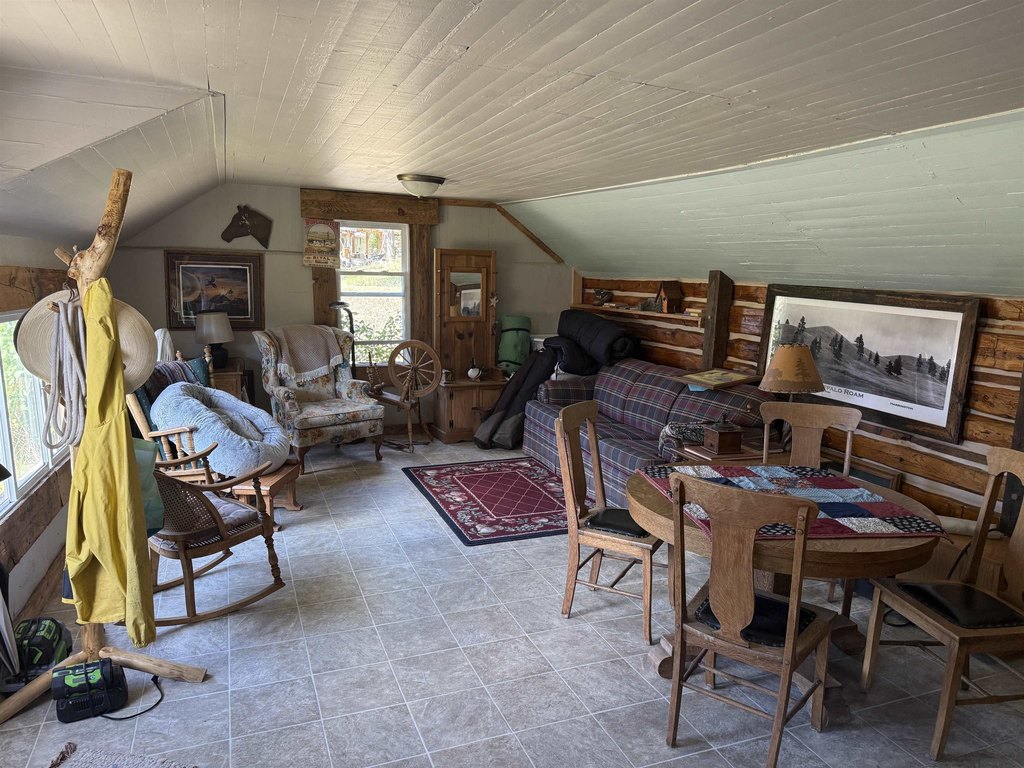 Custer, South Dakota, 57730, United States, 3 Bedrooms Bedrooms, ,2 BathroomsBathrooms,Residential,Forsale,1946253
