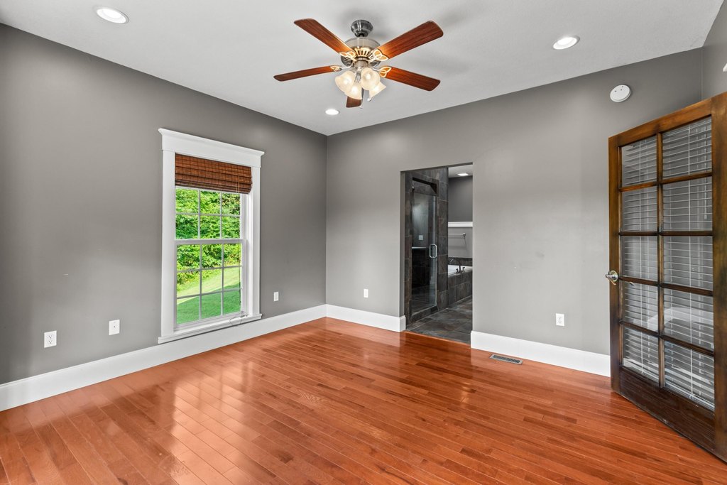 Morristown, Tennessee, 37814, United States, 3 Bedrooms Bedrooms, ,2.5 BathroomsBathrooms,Residential,Forsale,1884055