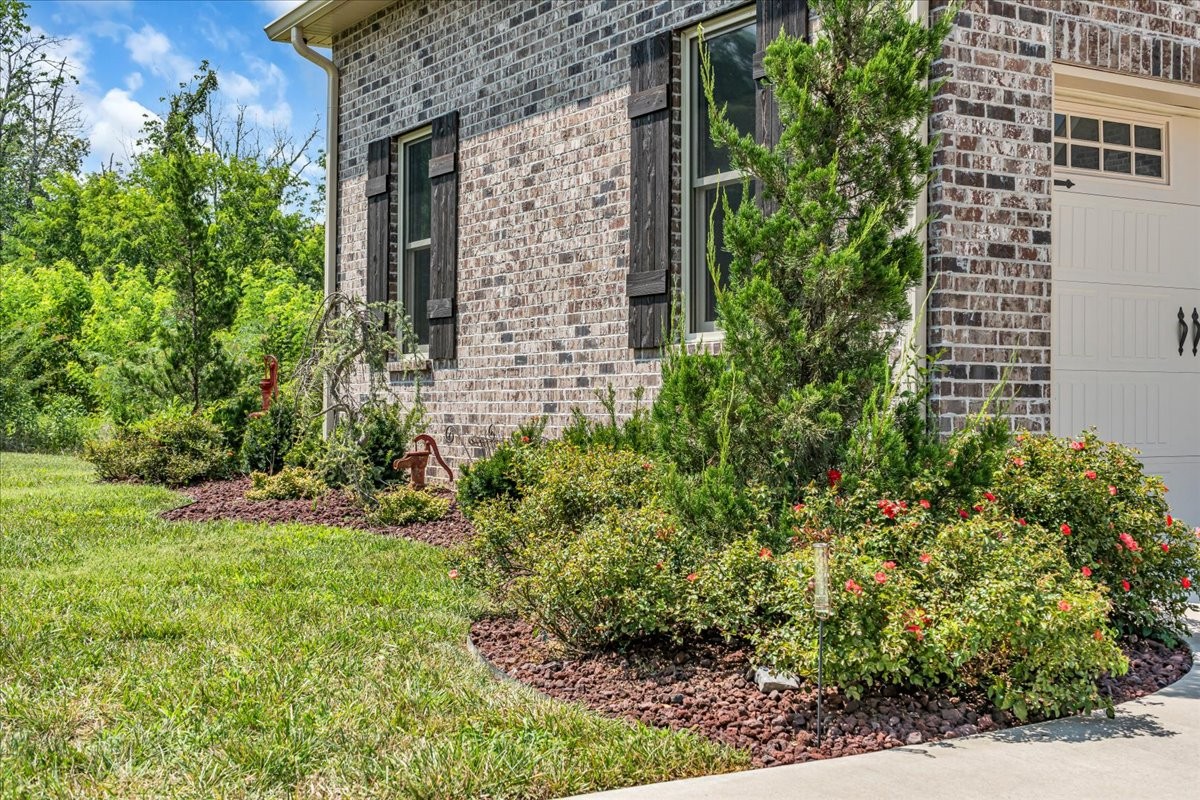 Smithville, Tennessee, 37166, United States, 4 Bedrooms Bedrooms, ,3 BathroomsBathrooms,Residential,Forsale,1999478