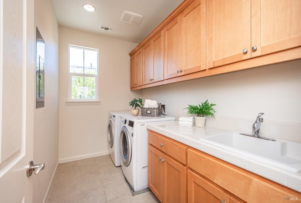 Napa, California, 94558, United States, 4 Bedrooms Bedrooms, ,2.5 BathroomsBathrooms,Residential,Forsale,1953127