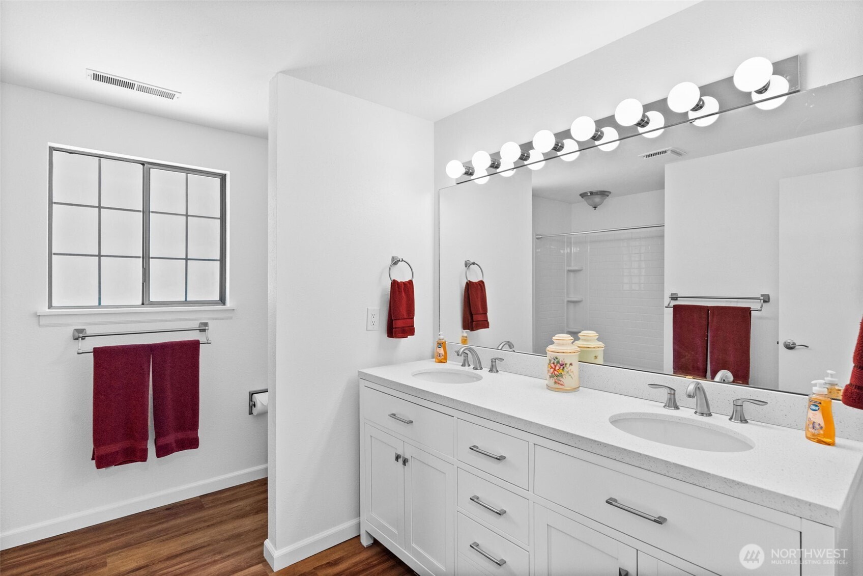 Lakewood, Washington, 98498, United States, 5 Bedrooms Bedrooms, ,2.5 BathroomsBathrooms,Residential,Forsale,1946237