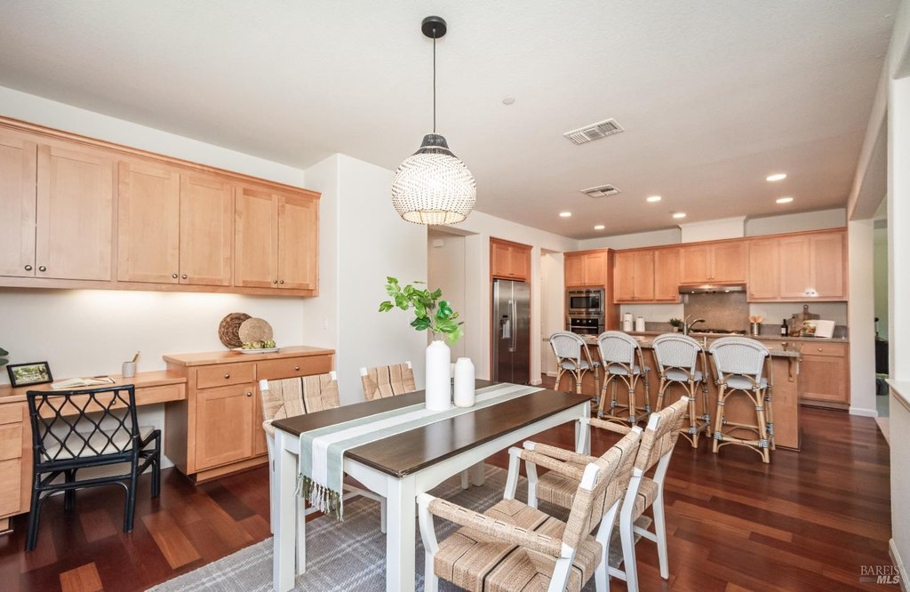Napa, California, 94558, United States, 4 Bedrooms Bedrooms, ,2.5 BathroomsBathrooms,Residential,Forsale,1953127