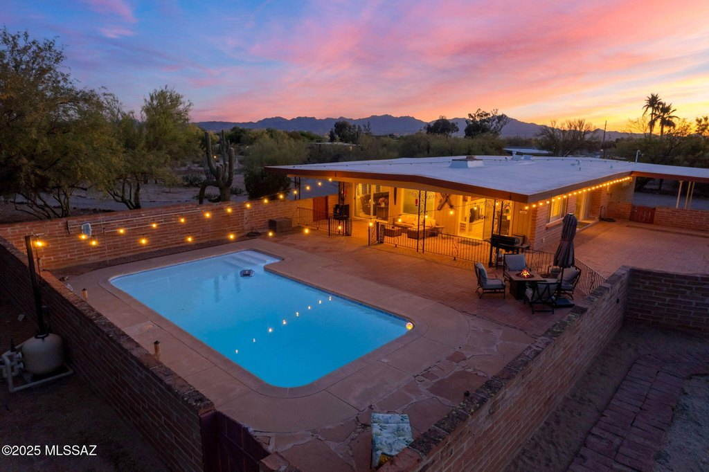 Tucson, Arizona, 85704, United States, 3 Bedrooms Bedrooms, ,2 BathroomsBathrooms,Residential,Forsale,1963524