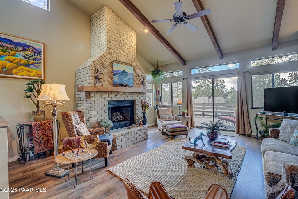 Prescott, Arizona, 86303, United States, 2 Bedrooms Bedrooms, ,2 BathroomsBathrooms,Residential,Forsale,1929273