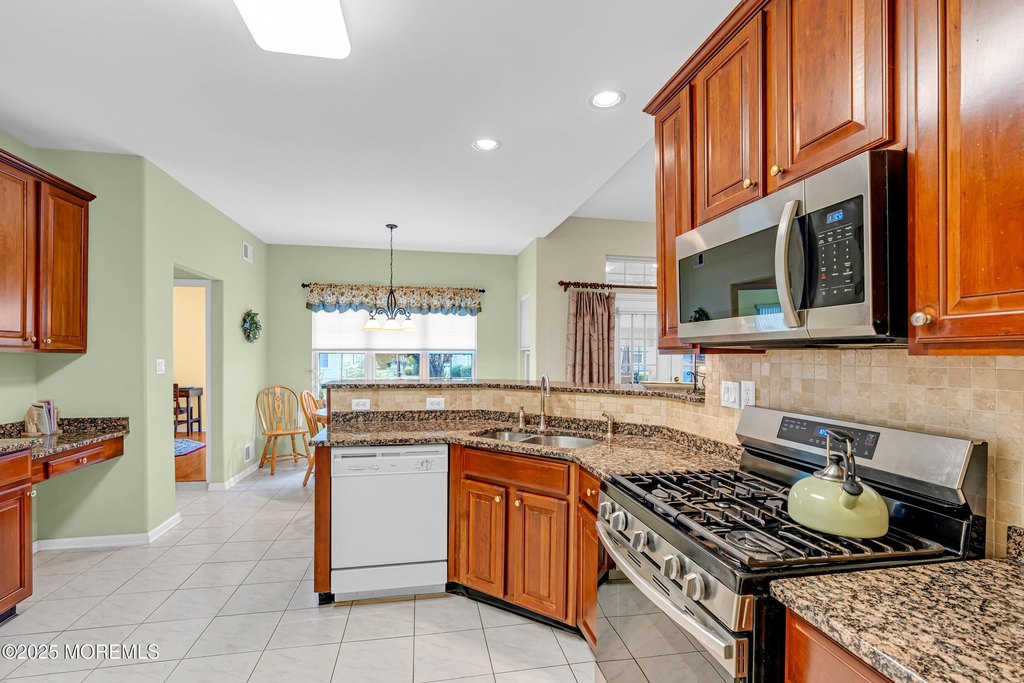 Manchester, New Jersey, 08759, United States, 3 Bedrooms Bedrooms, ,2 BathroomsBathrooms,Residential,Forsale,1946401