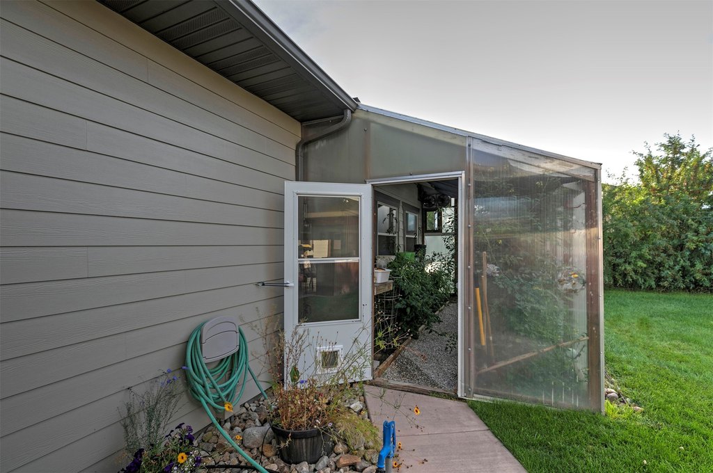 Corvallis, Montana, 59828, United States, 4 Bedrooms Bedrooms, ,3.5 BathroomsBathrooms,Residential,Forsale,1944296