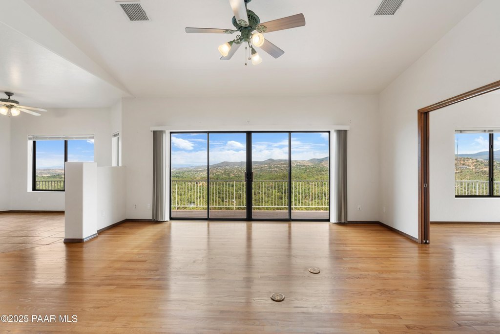 Prescott, Arizona, 86303, United States, 3 Bedrooms Bedrooms, ,3.5 BathroomsBathrooms,Residential,Forsale,1929268