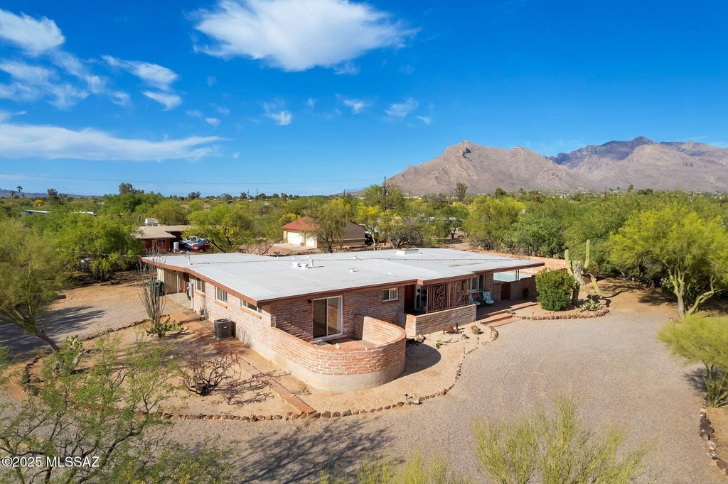 Tucson, Arizona, 85704, United States, 3 Bedrooms Bedrooms, ,2 BathroomsBathrooms,Residential,Forsale,1963524