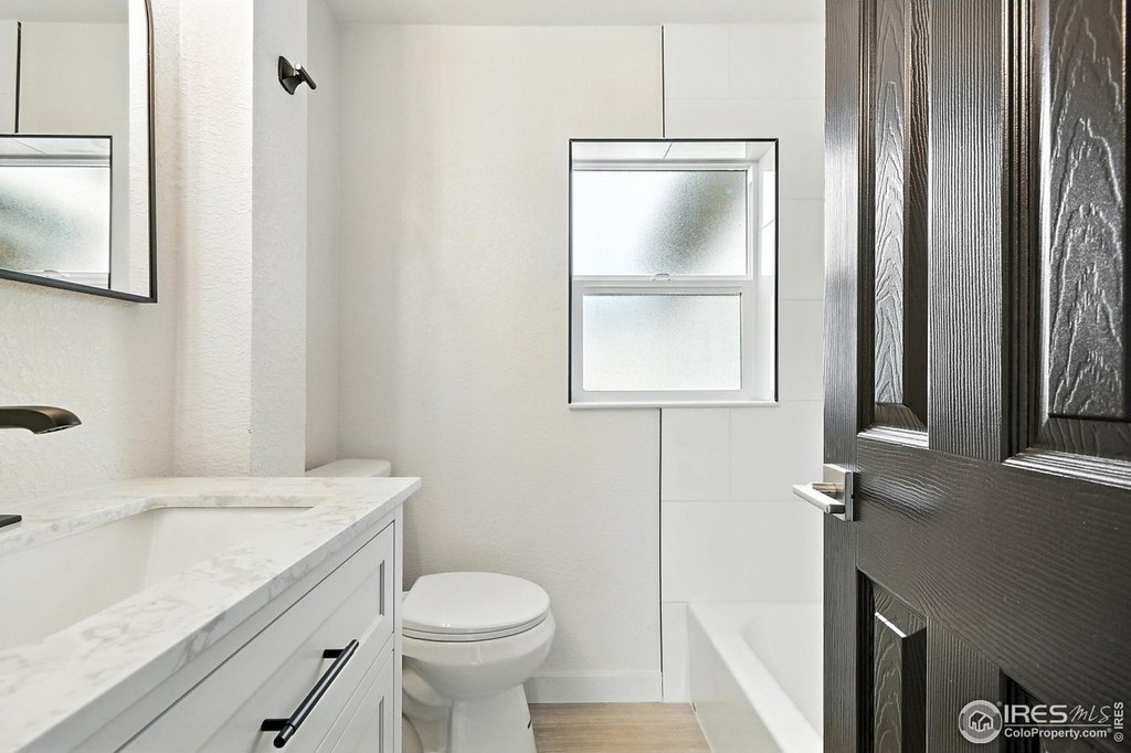 Eaton, Colorado, 80615, United States, 4 Bedrooms Bedrooms, ,2 BathroomsBathrooms,Residential,Forsale,1946718