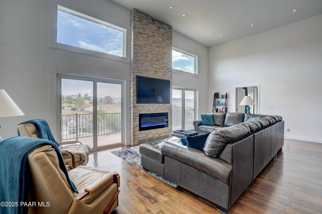 Prescott Valley, Arizona, 86314, United States, 3 Bedrooms Bedrooms, ,2 BathroomsBathrooms,Residential,Forsale,1929274