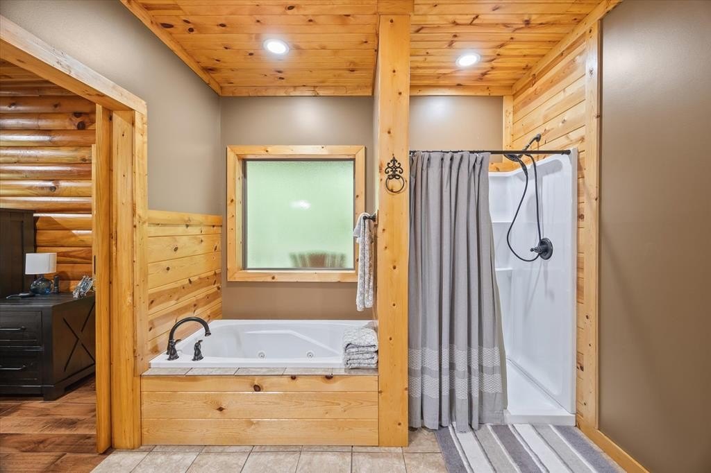 Celina, Tennessee, 38551, United States, 3 Bedrooms Bedrooms, ,2 BathroomsBathrooms,Residential,Forsale,1929825