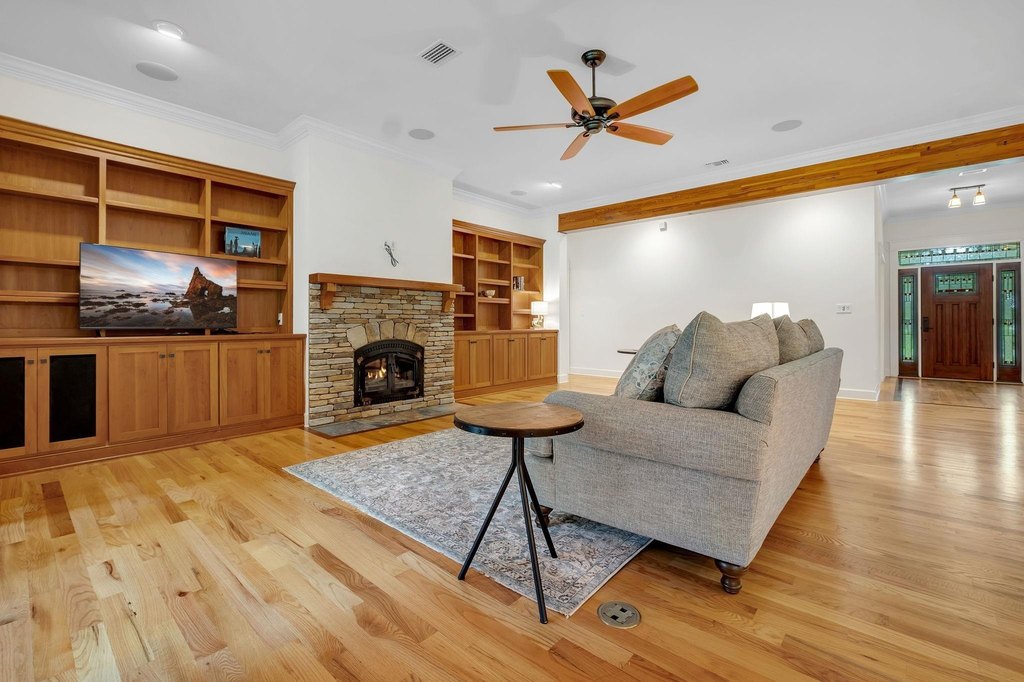 Tallahassee, Florida, 32312, United States, 4 Bedrooms Bedrooms, ,3 BathroomsBathrooms,Residential,Forsale,1946732
