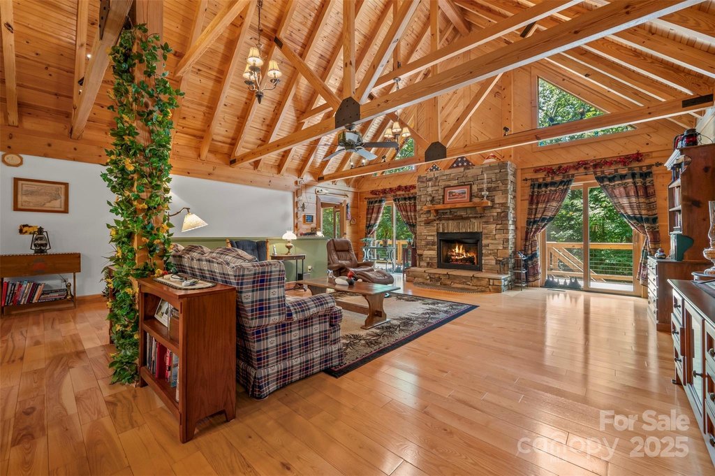 Saluda, North Carolina, 28773, United States, 3 Bedrooms Bedrooms, ,2.5 BathroomsBathrooms,Residential,Forsale,1960262