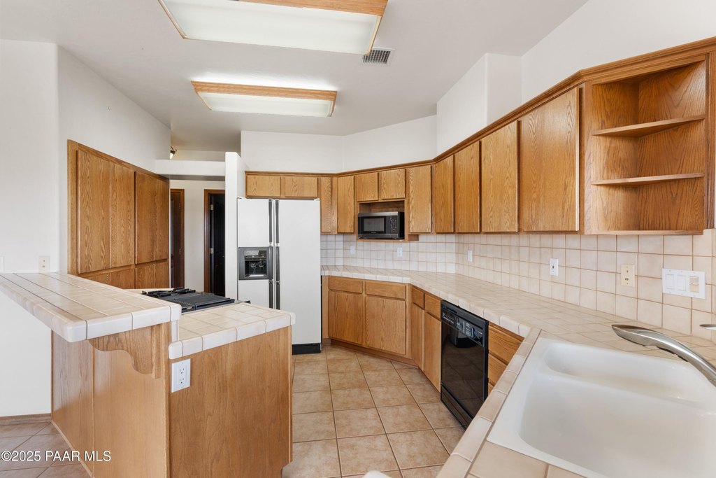 Prescott, Arizona, 86303, United States, 3 Bedrooms Bedrooms, ,3.5 BathroomsBathrooms,Residential,Forsale,1929268