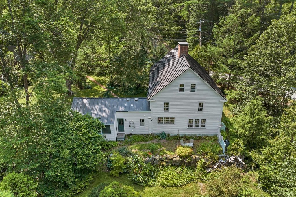Weare, New Hampshire, 03281, United States, 3 Bedrooms Bedrooms, ,2 BathroomsBathrooms,Residential,Forsale,1952919