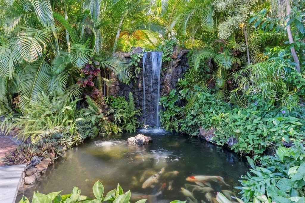 Kihei, Hawaii, 96753, United States, 5 Bedrooms Bedrooms, ,6 BathroomsBathrooms,Residential,Forsale,1944118