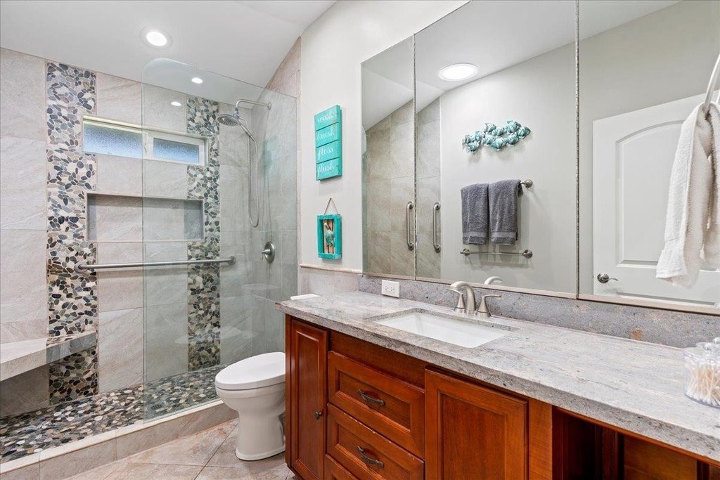 Kihei, Hawaii, 96753, United States, 5 Bedrooms Bedrooms, ,6 BathroomsBathrooms,Residential,Forsale,1944118