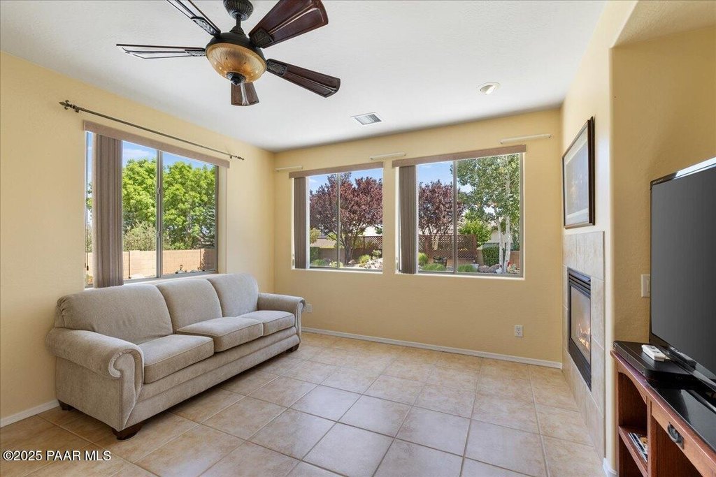 Prescott Valley, Arizona, 86314, United States, 3 Bedrooms Bedrooms, ,2.5 BathroomsBathrooms,Residential,Forsale,1929283