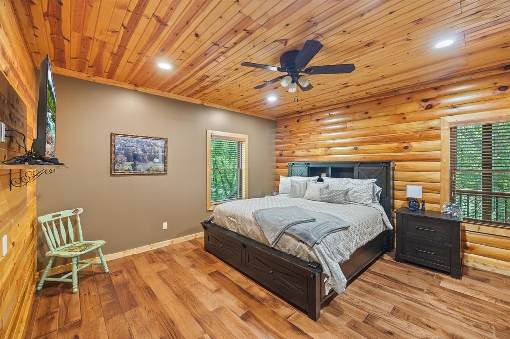 Celina, Tennessee, 38551, United States, 3 Bedrooms Bedrooms, ,2 BathroomsBathrooms,Residential,Forsale,1929825