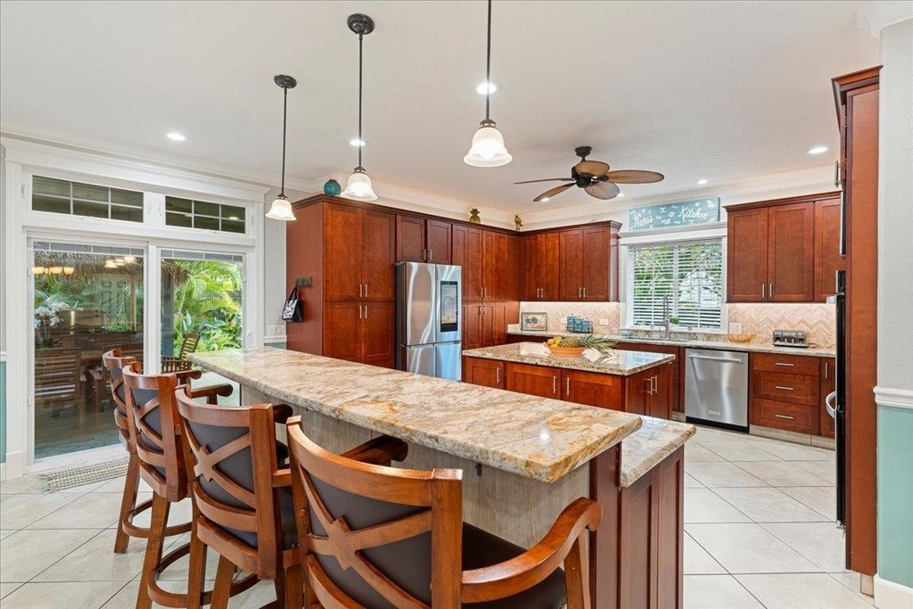 Kihei, Hawaii, 96753, United States, 5 Bedrooms Bedrooms, ,6 BathroomsBathrooms,Residential,Forsale,1944118